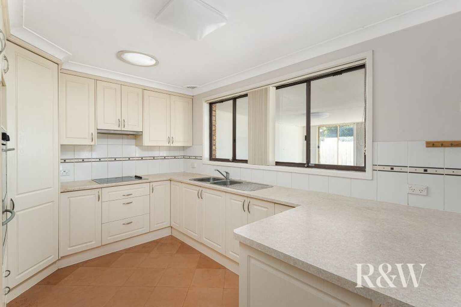 22 Timesweep Drive St Clair
