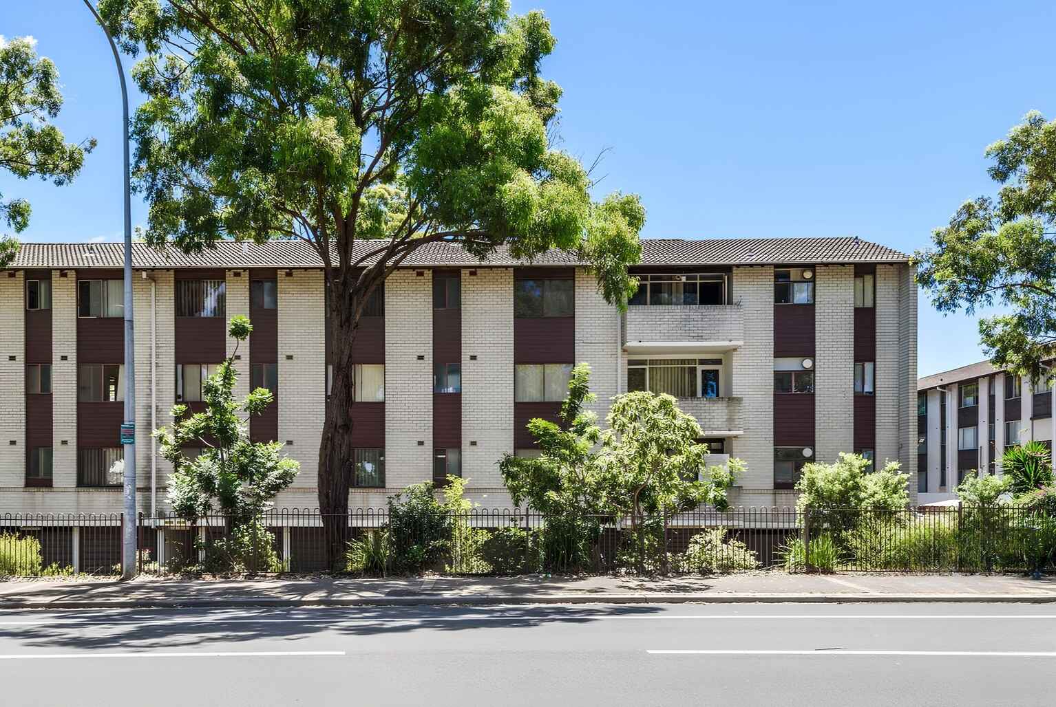 4/81 Memorial Ave Liverpool