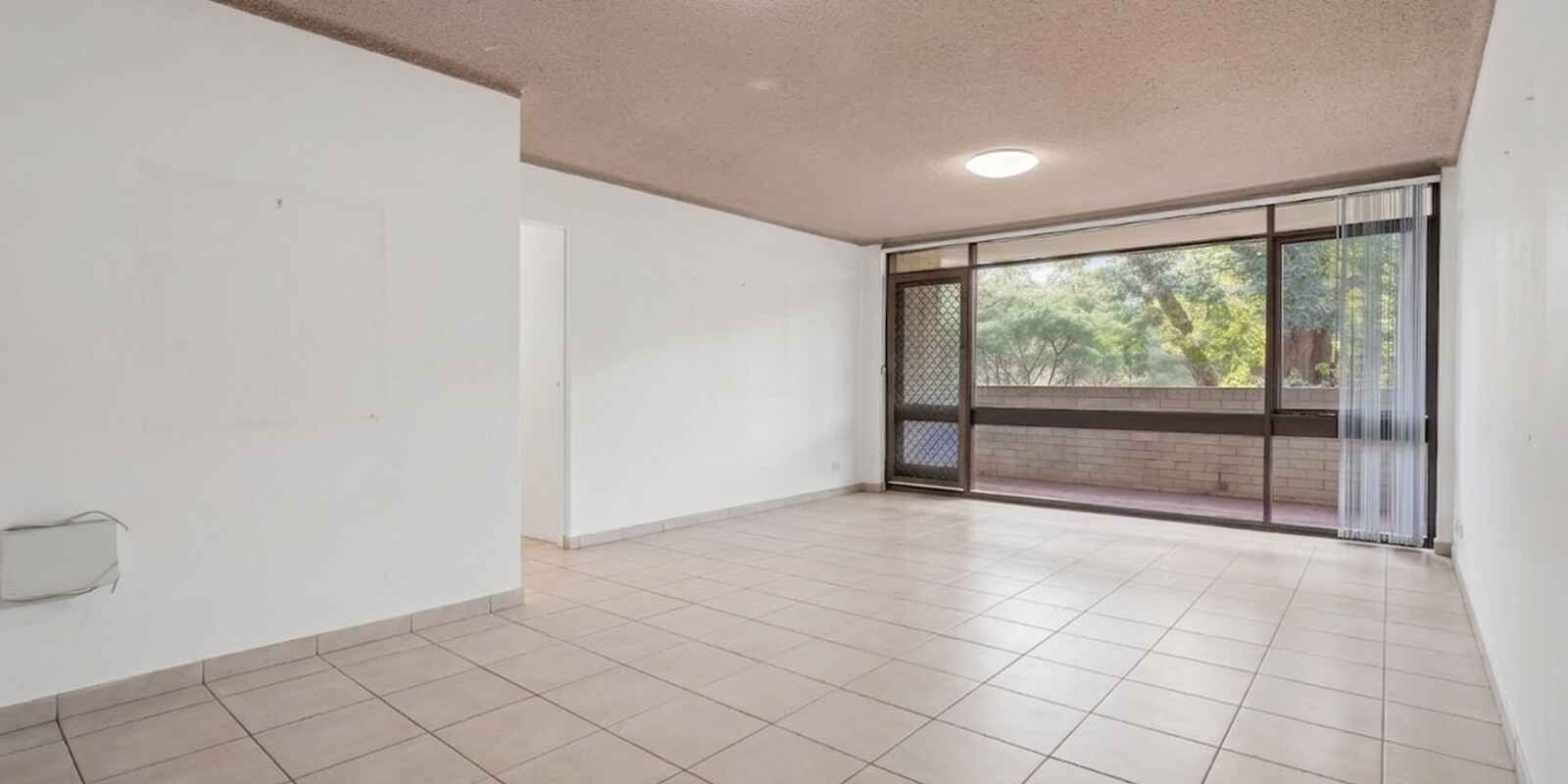 4/81 Memorial Ave Liverpool