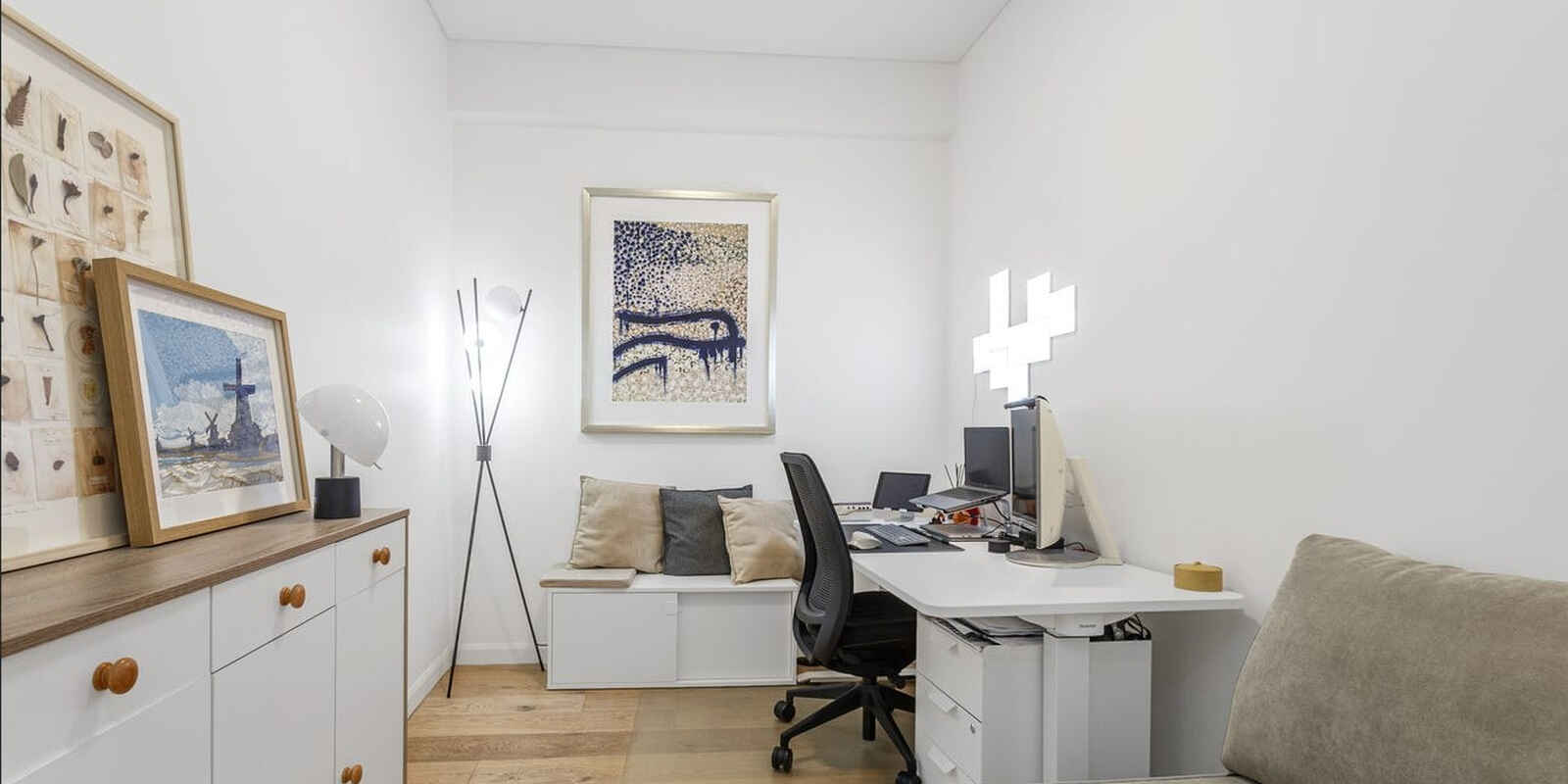 218/9 Albany St St Leonards