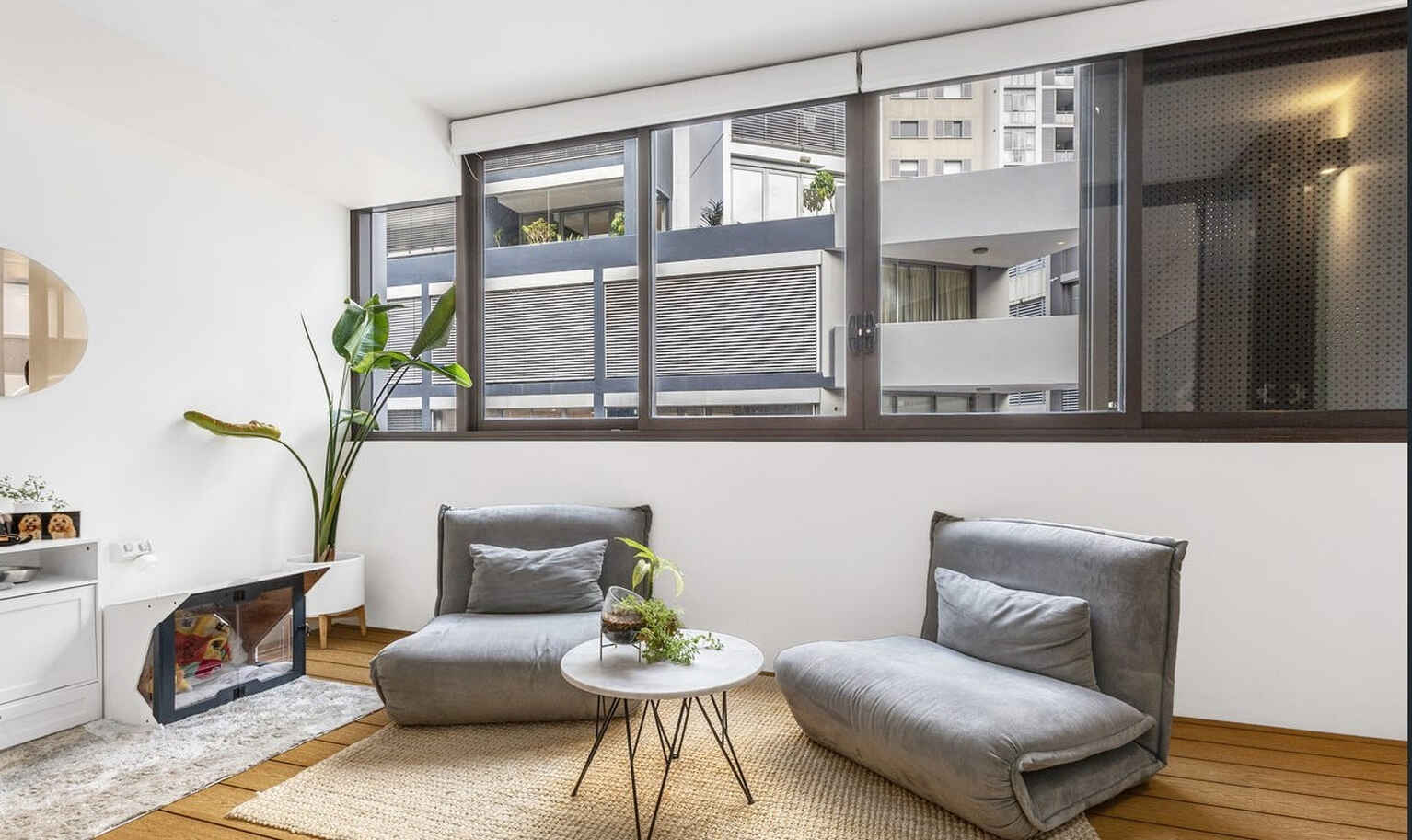 218/9 Albany St St Leonards
