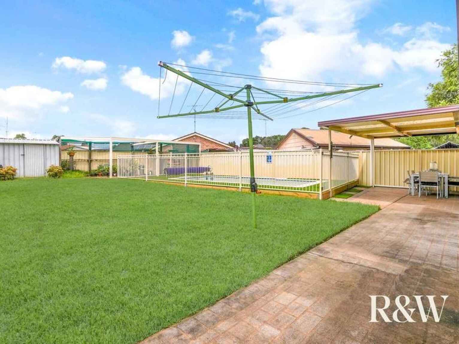 9 Dryberry Avenue St Clair