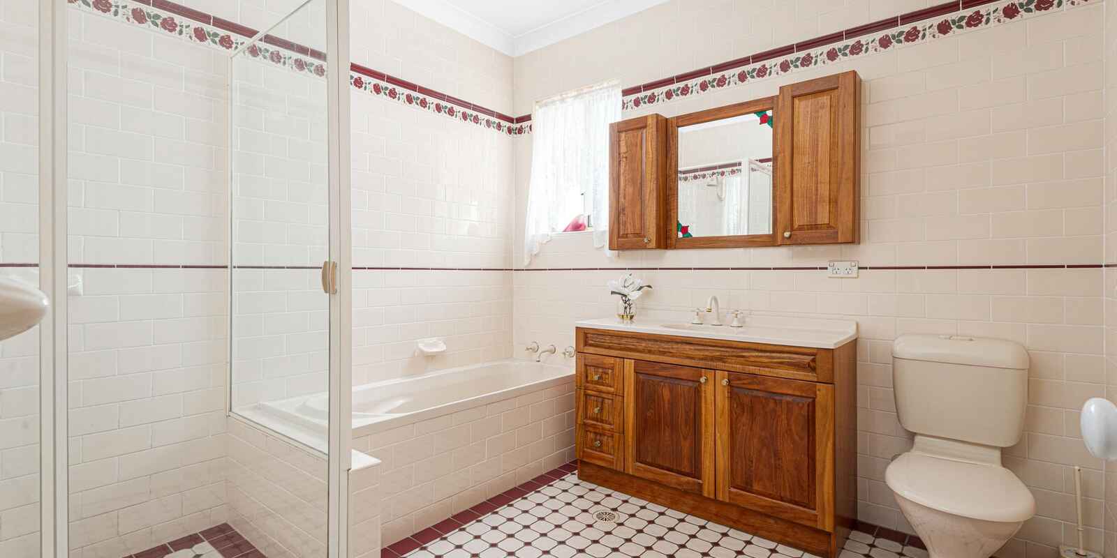 3 Caribou Close St Clair 3 Caribou Close St Clair