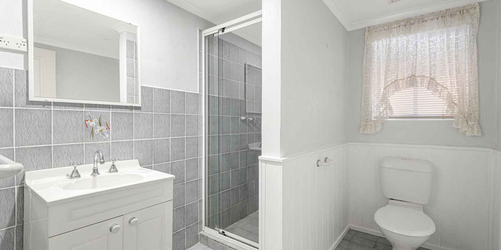 3 Caribou Close St Clair 3 Caribou Close St Clair