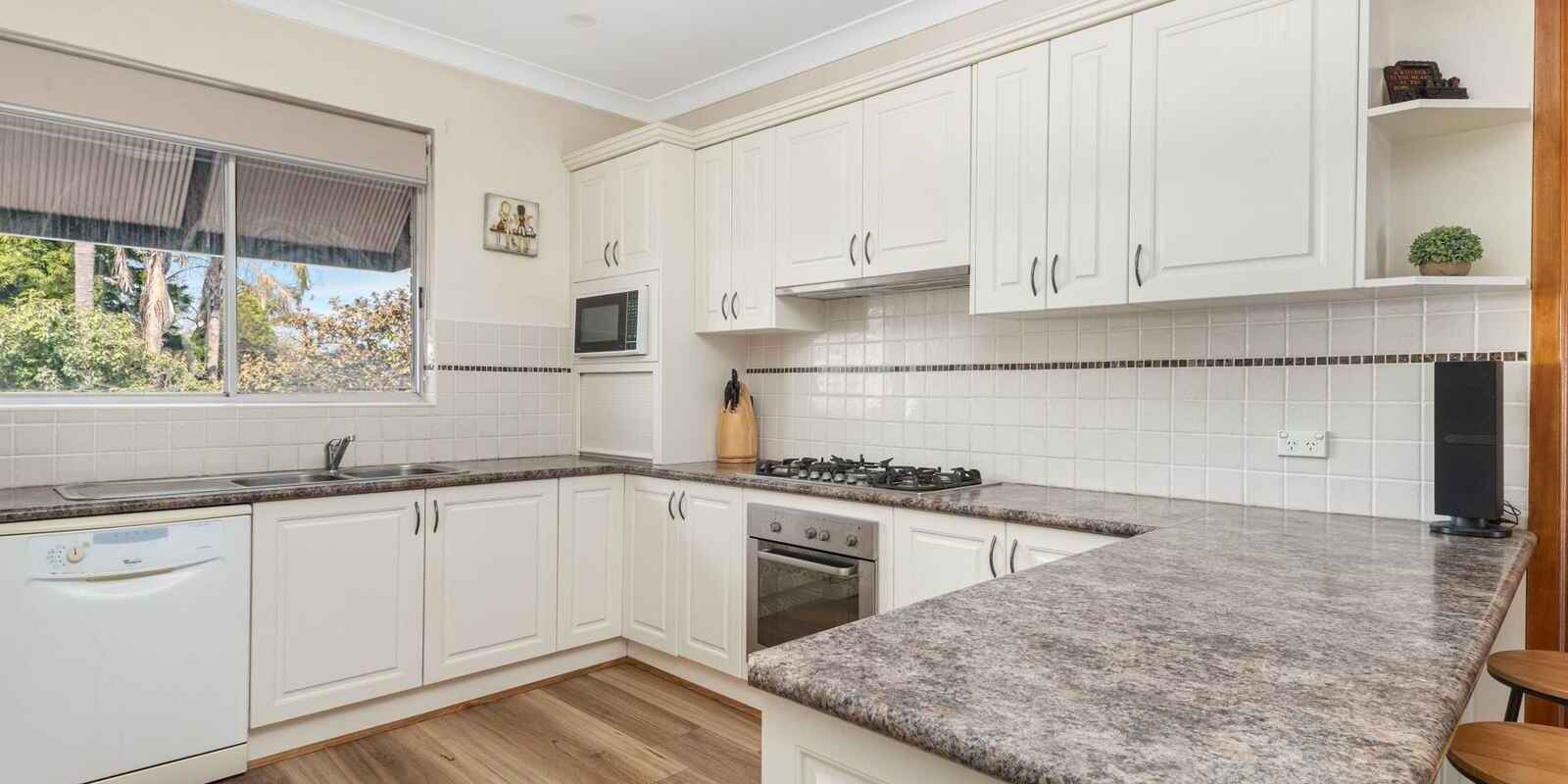 3 Caribou Close St Clair 3 Caribou Close St Clair
