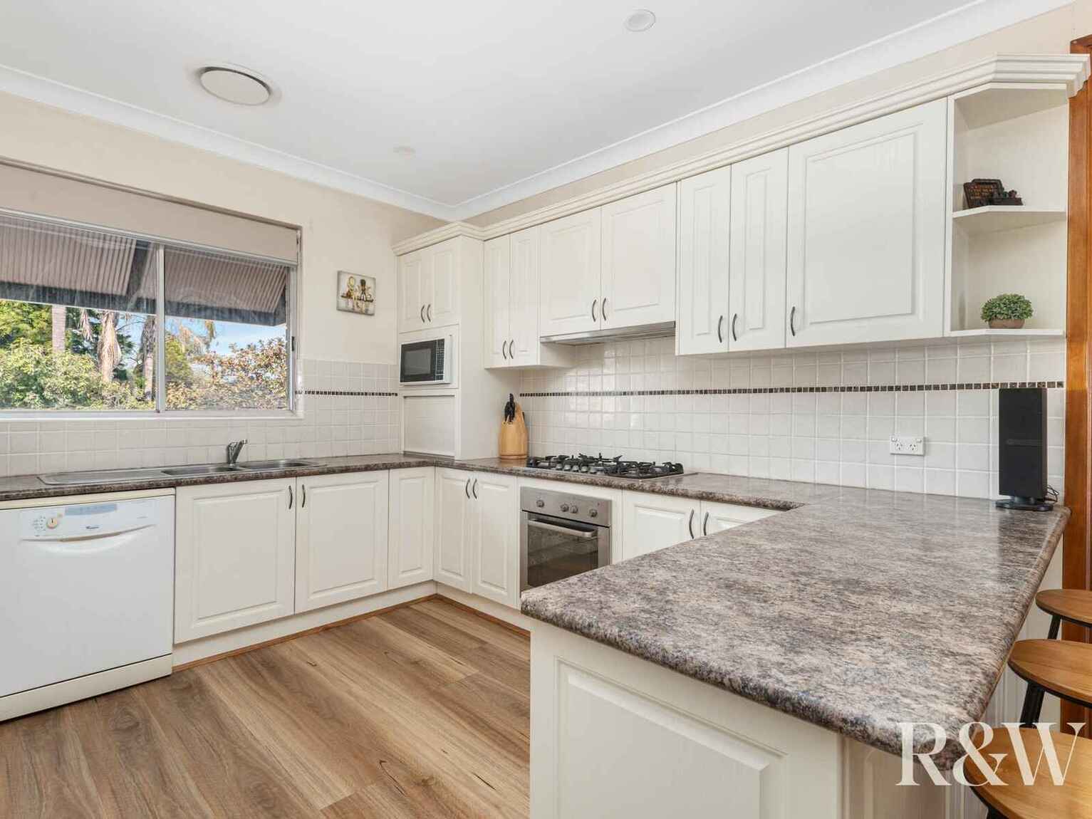 3 Caribou Close St Clair 3 Caribou Close St Clair