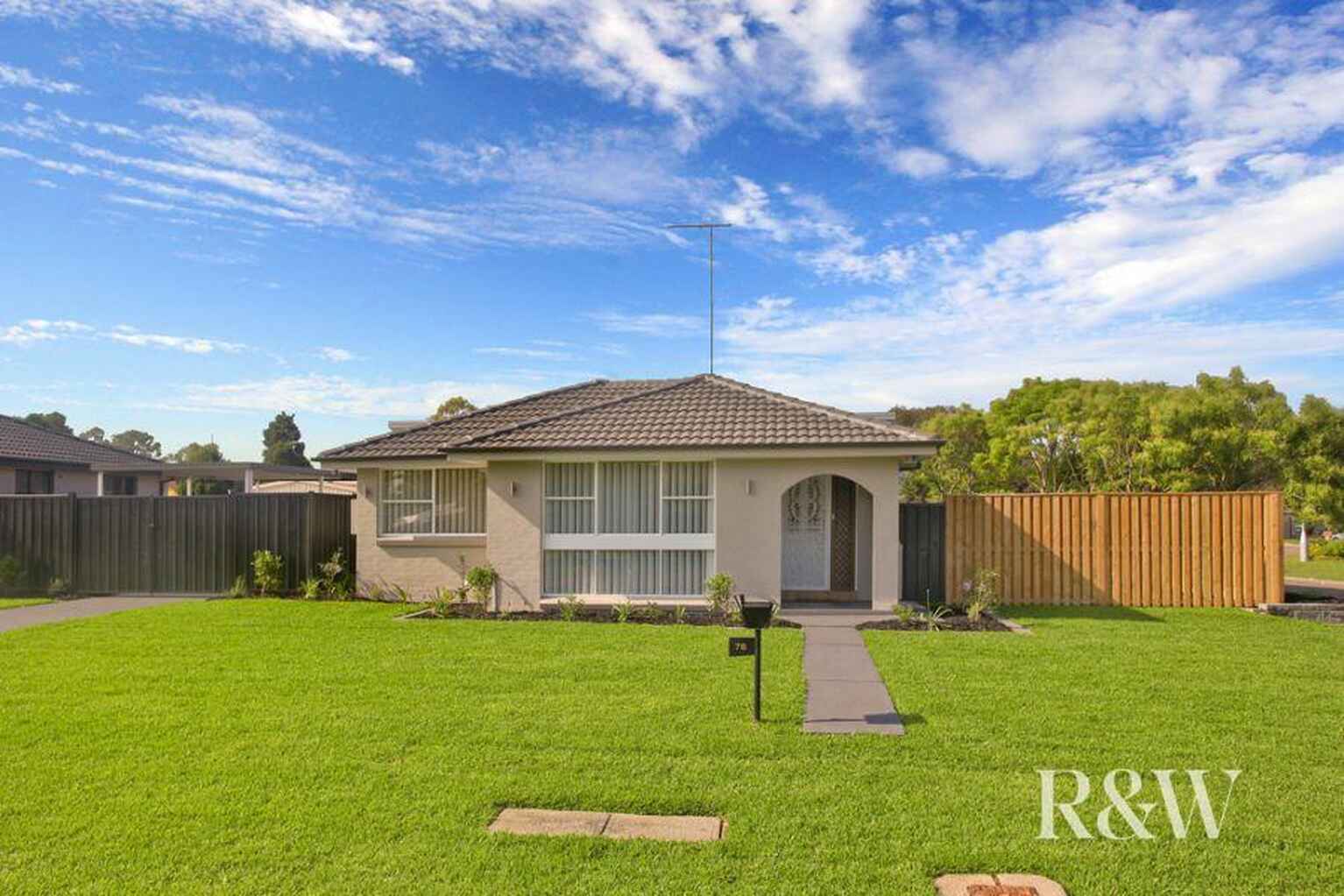 76 Alpine Circuit St Clair