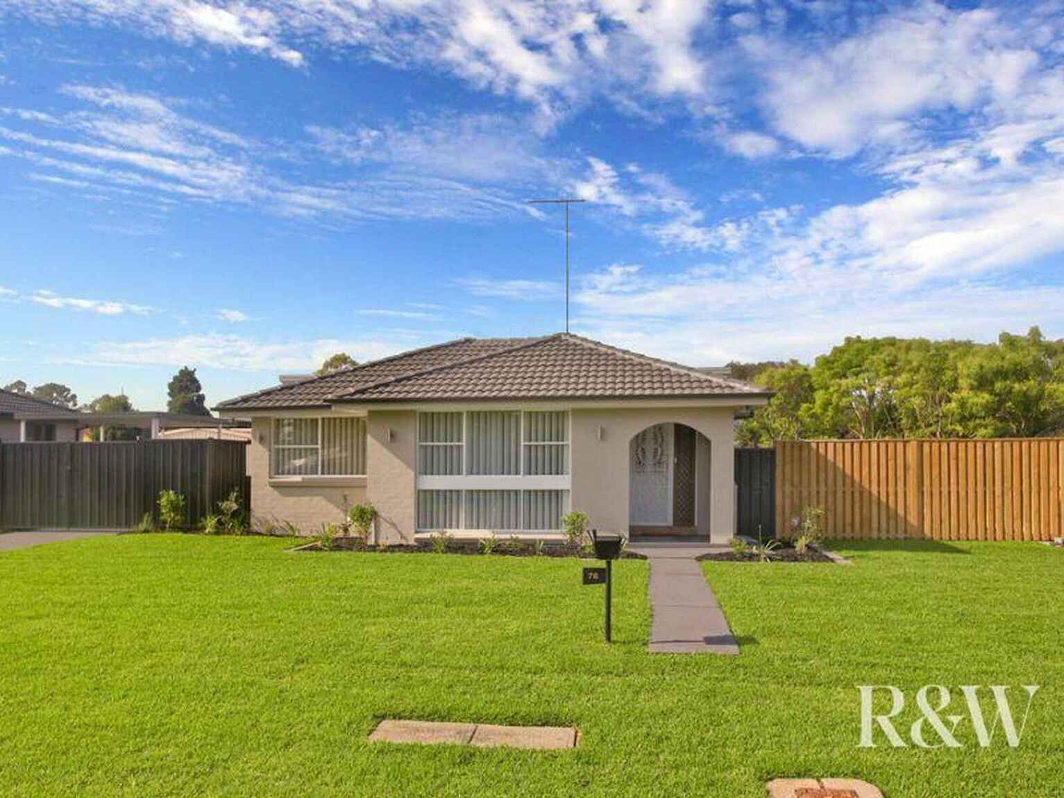 76 Alpine Circuit St Clair