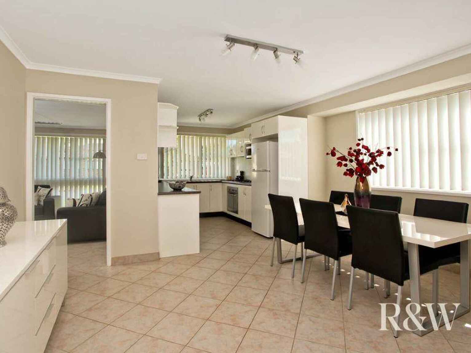 76 Alpine Circuit St Clair
