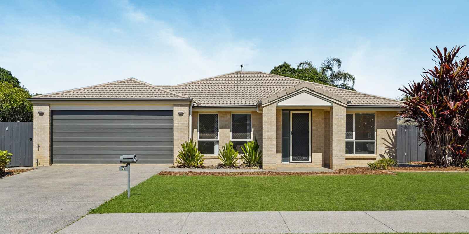 22 Piccadilly Street Bellmere 22 Piccadilly Street Bellmere