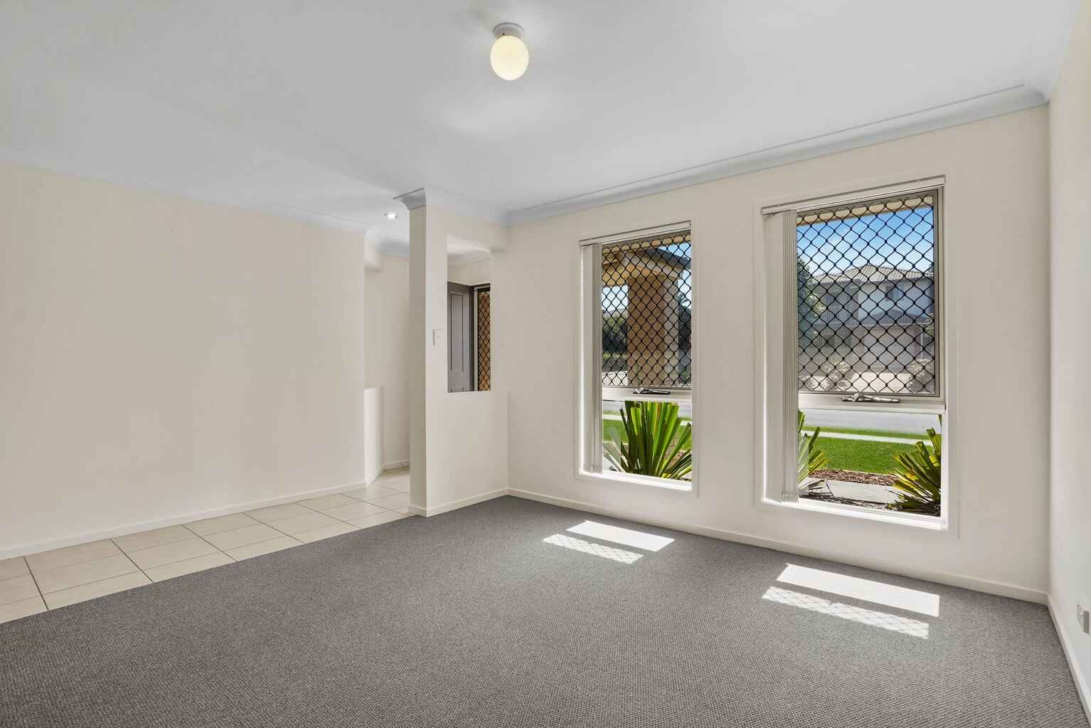 22 Piccadilly Street Bellmere 22 Piccadilly Street Bellmere