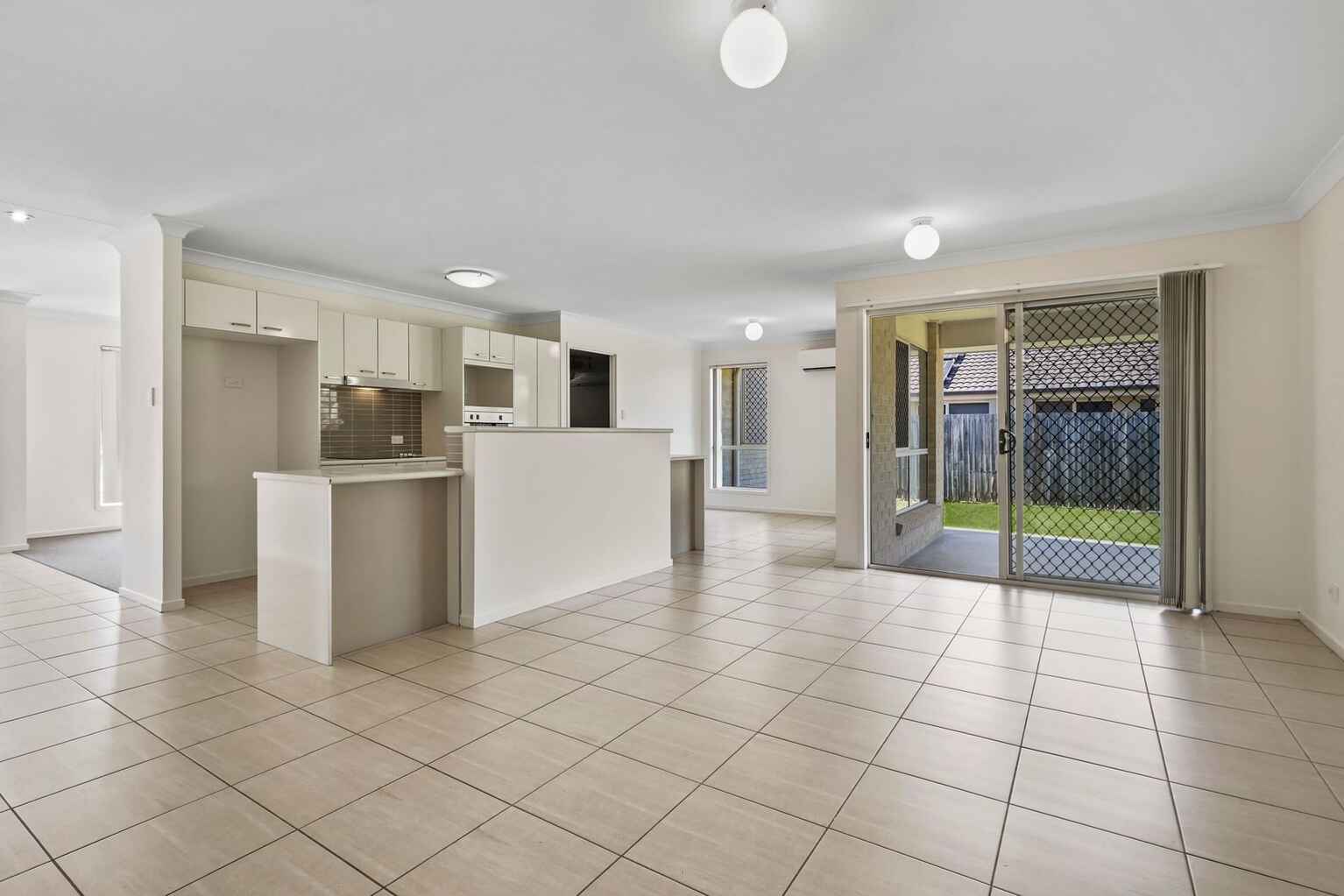 22 Piccadilly Street Bellmere 22 Piccadilly Street Bellmere