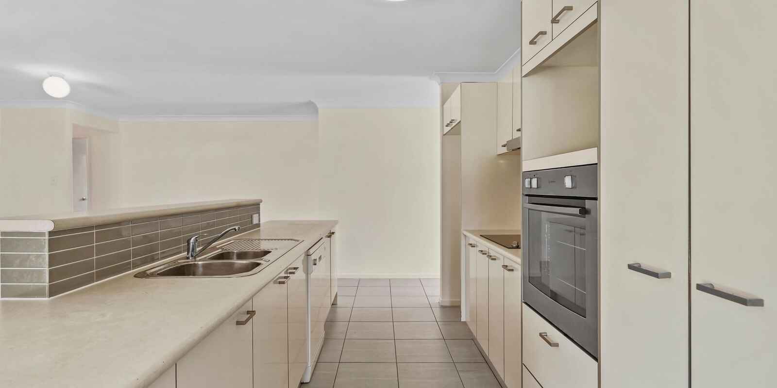 22 Piccadilly Street Bellmere 22 Piccadilly Street Bellmere
