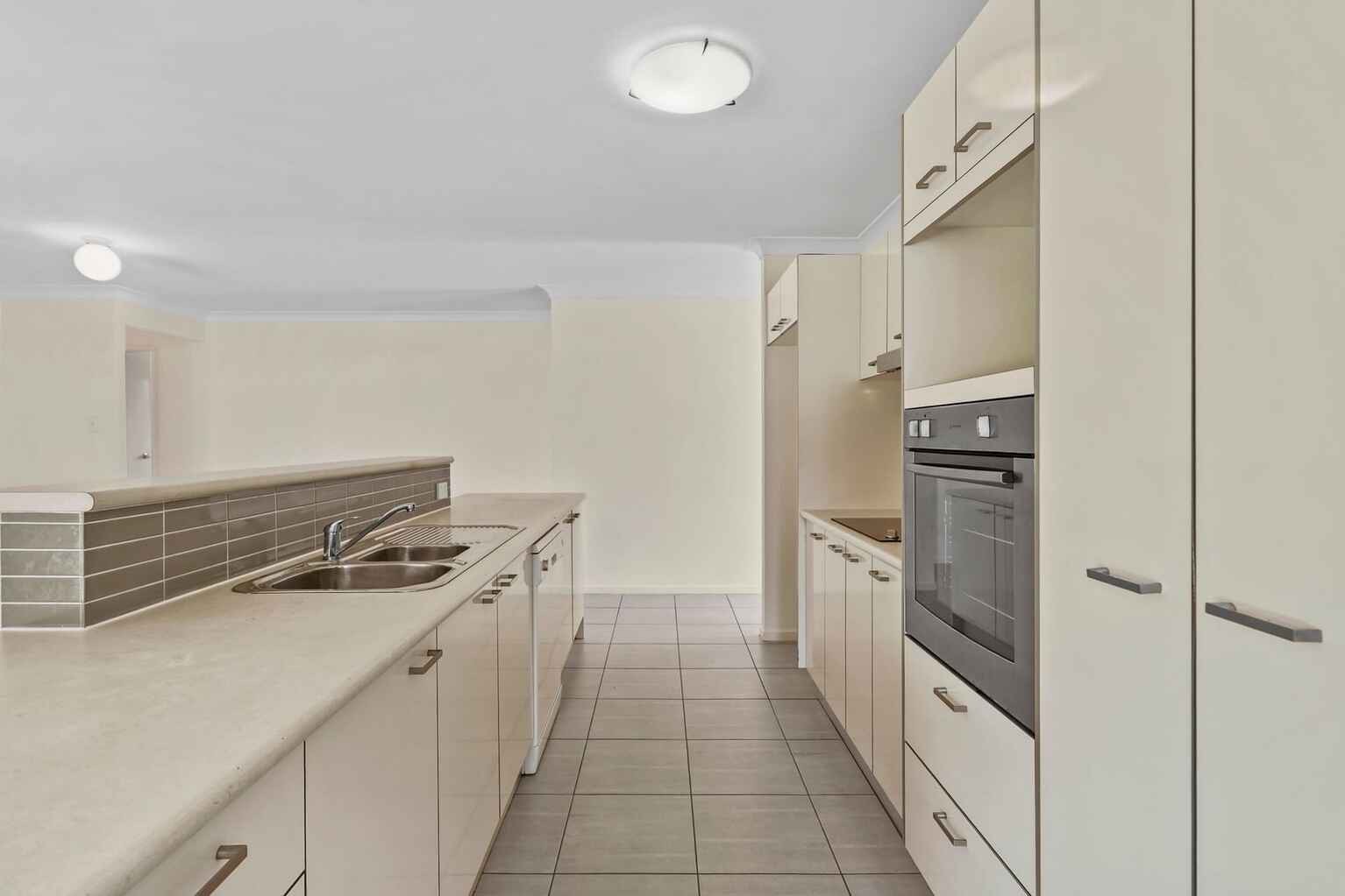 22 Piccadilly Street Bellmere 22 Piccadilly Street Bellmere