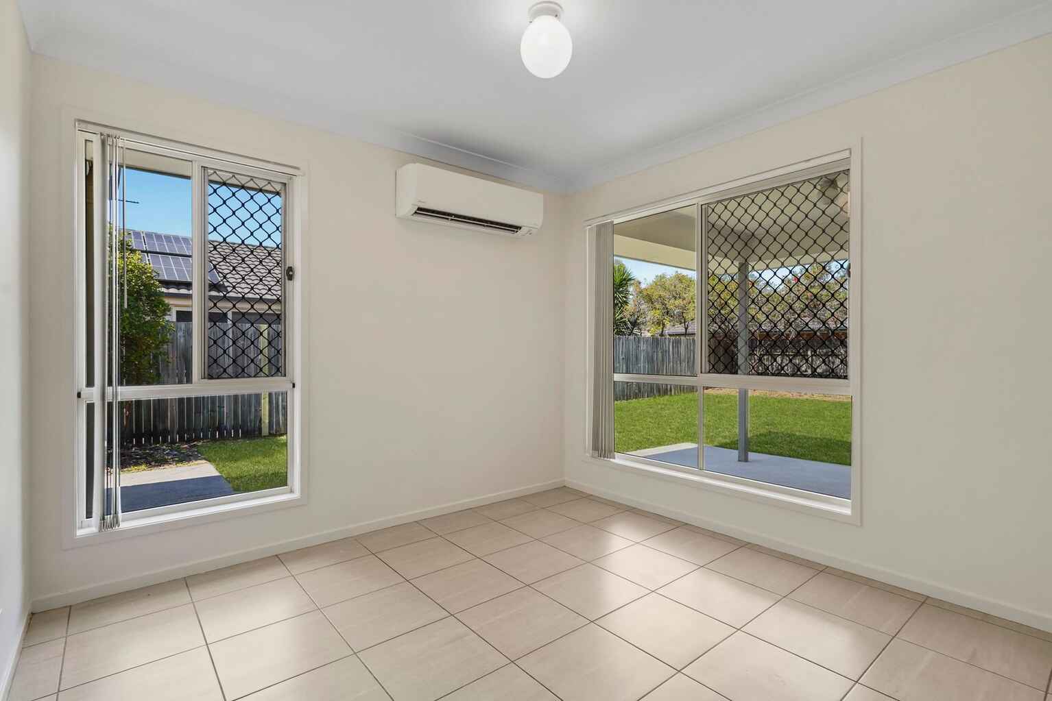 22 Piccadilly Street Bellmere 22 Piccadilly Street Bellmere