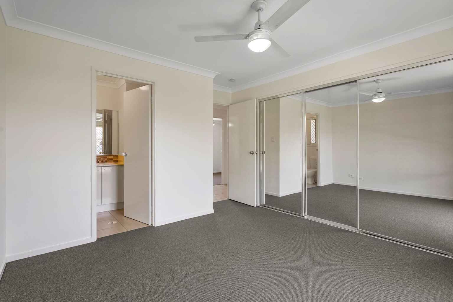 22 Piccadilly Street Bellmere 22 Piccadilly Street Bellmere