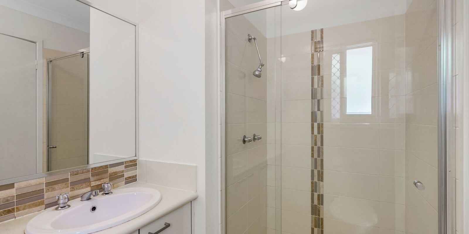22 Piccadilly Street Bellmere 22 Piccadilly Street Bellmere
