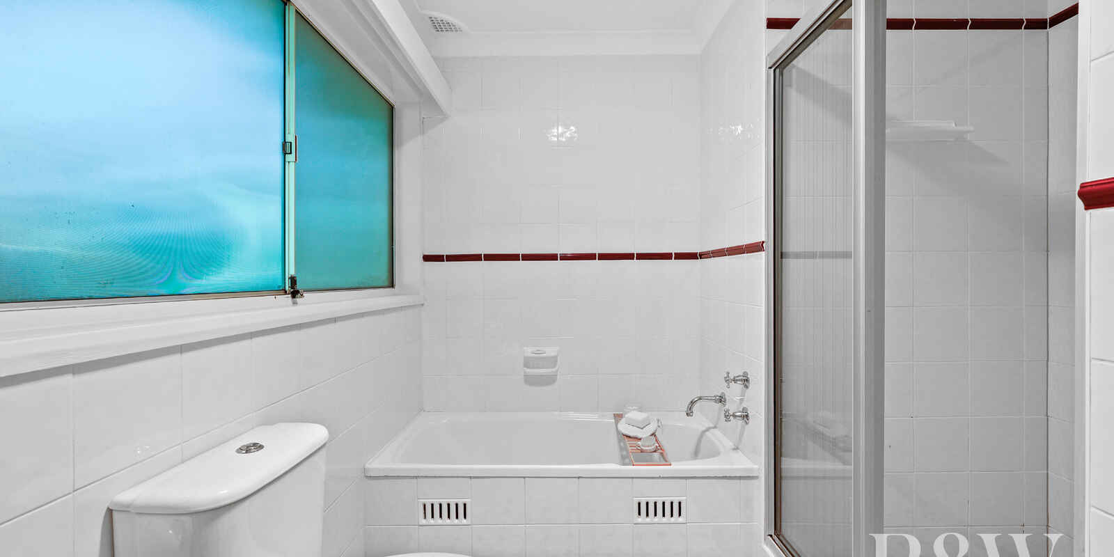 24 AKUNA AVENUE Bradbury 24 AKUNA AVENUE Bradbury