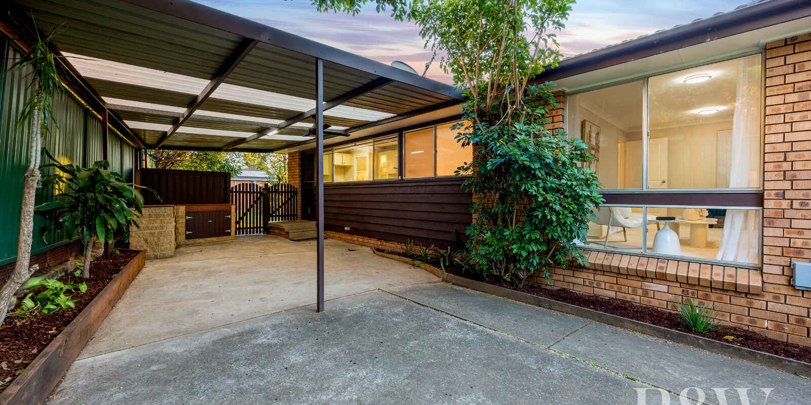 24 AKUNA AVENUE Bradbury 24 AKUNA AVENUE Bradbury
