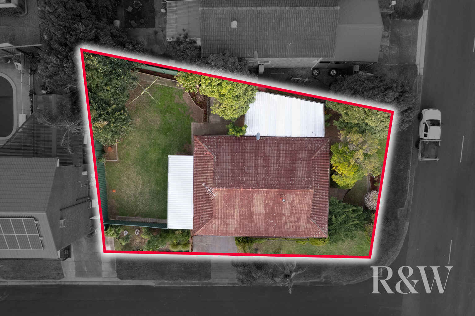 24 AKUNA AVENUE Bradbury 24 AKUNA AVENUE Bradbury