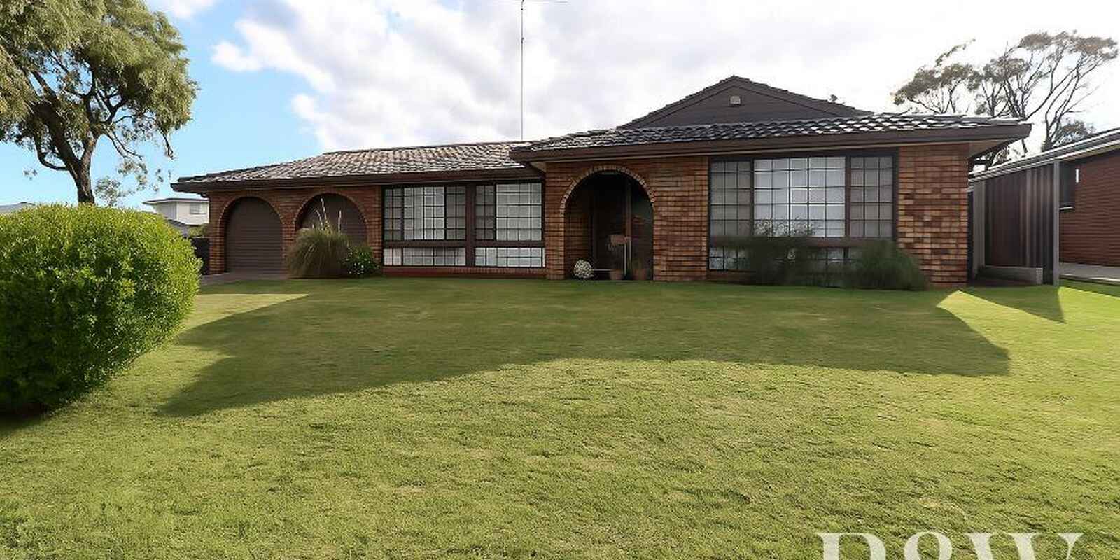 59 Cook Parade St Clair