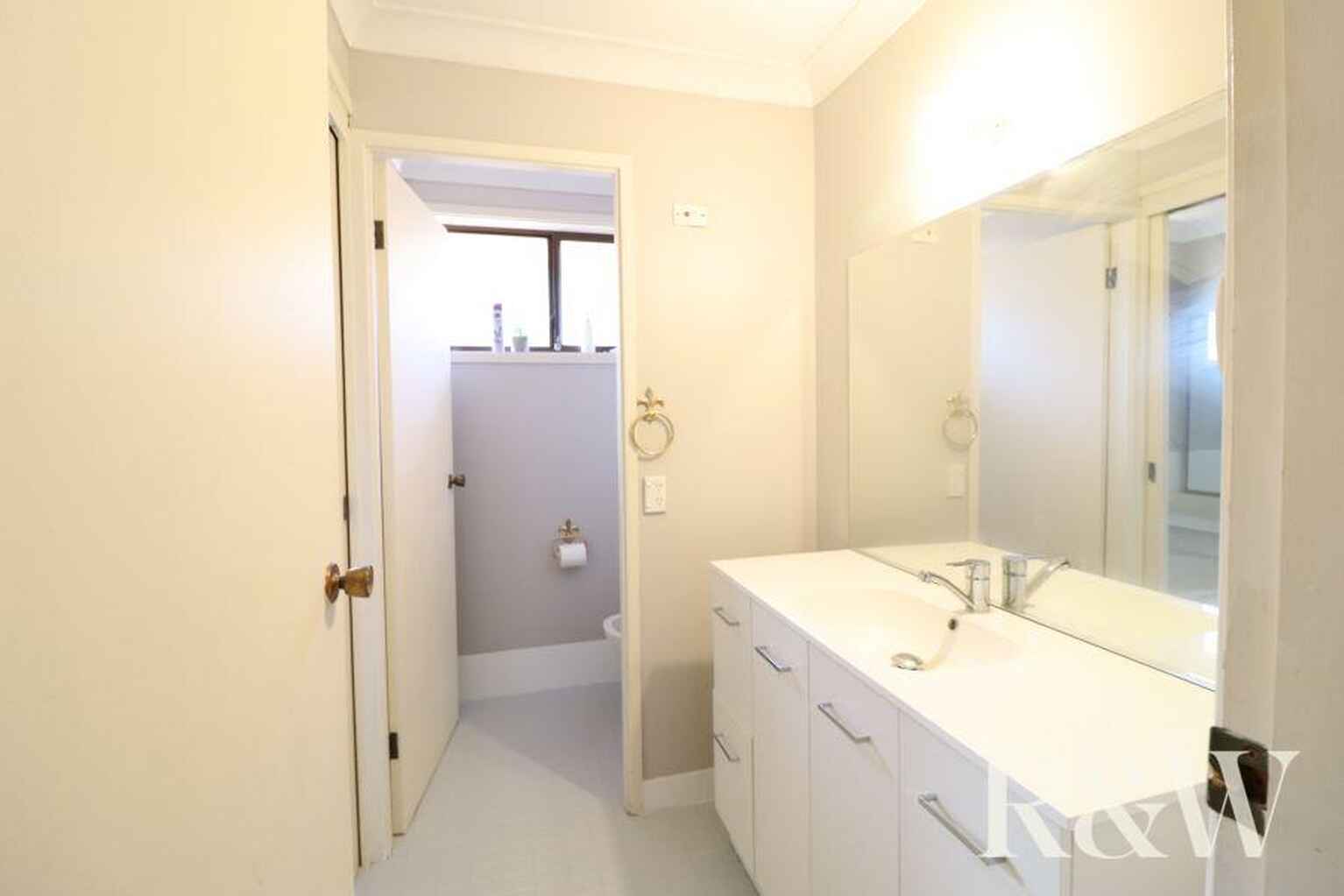 59 Cook Parade St Clair