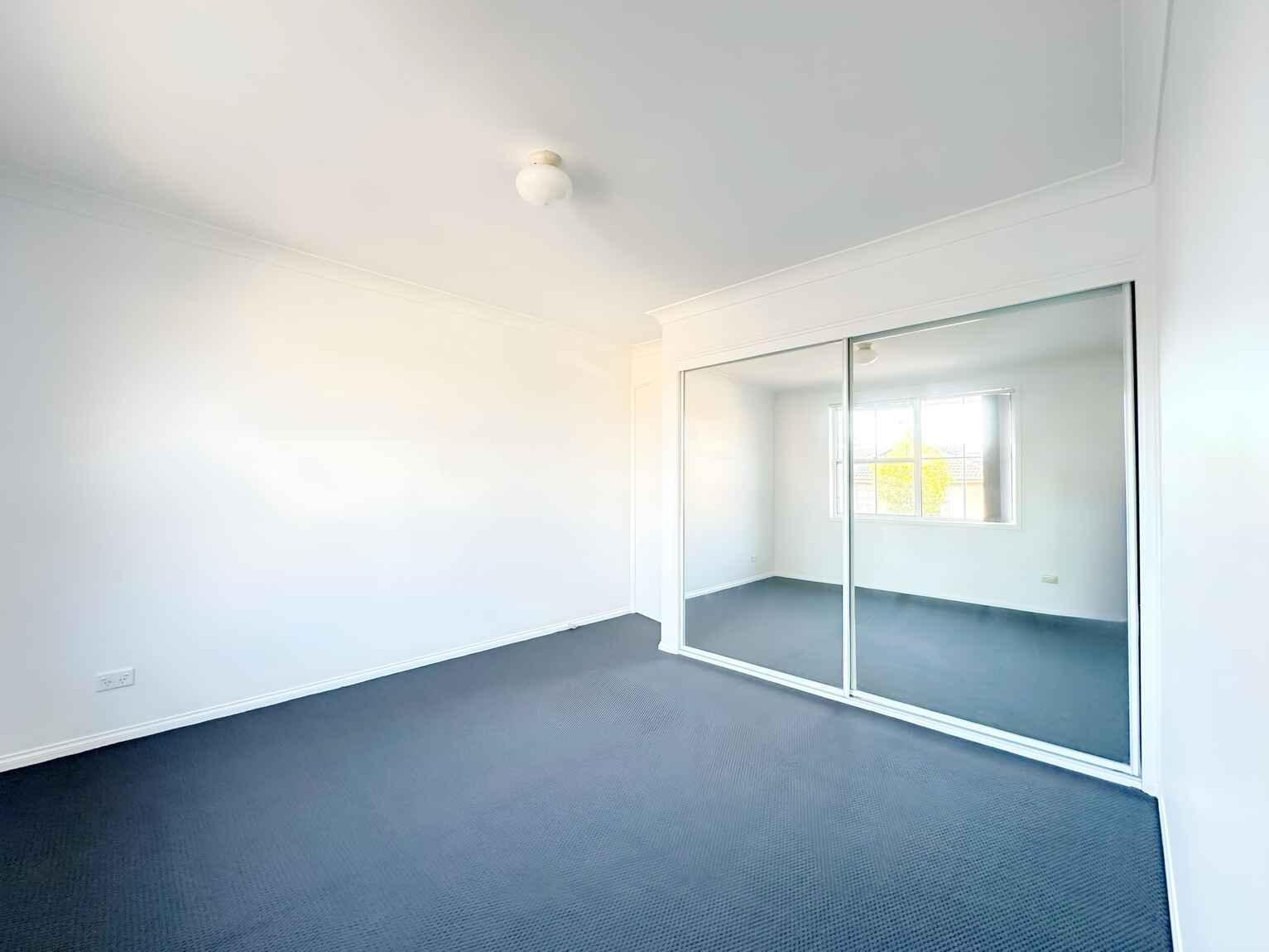 2/14 Boyd Street Blacktown