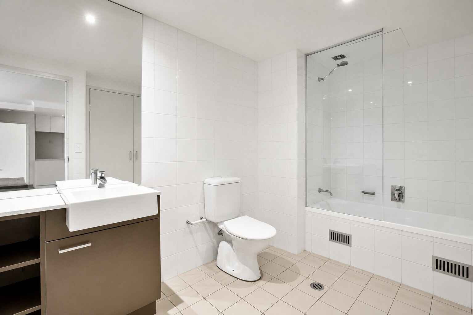 40/2 Hutchinson Walk Zetland