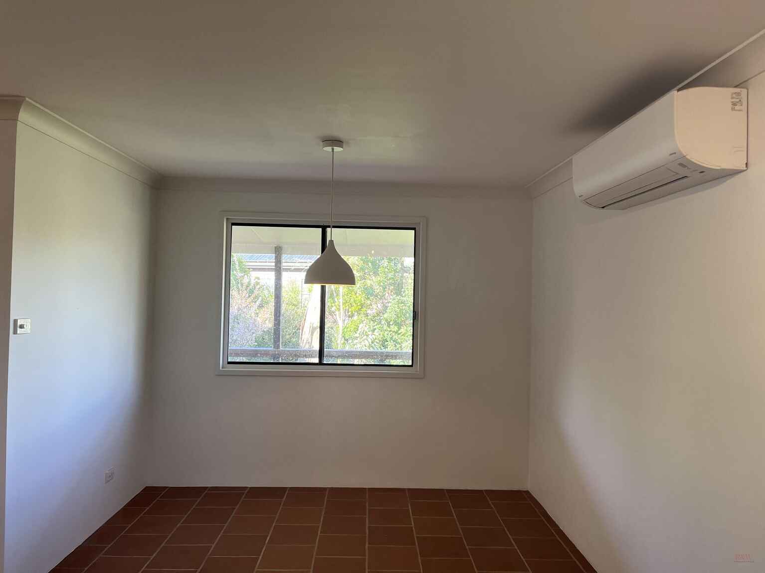 31 Caalong Street Robertson