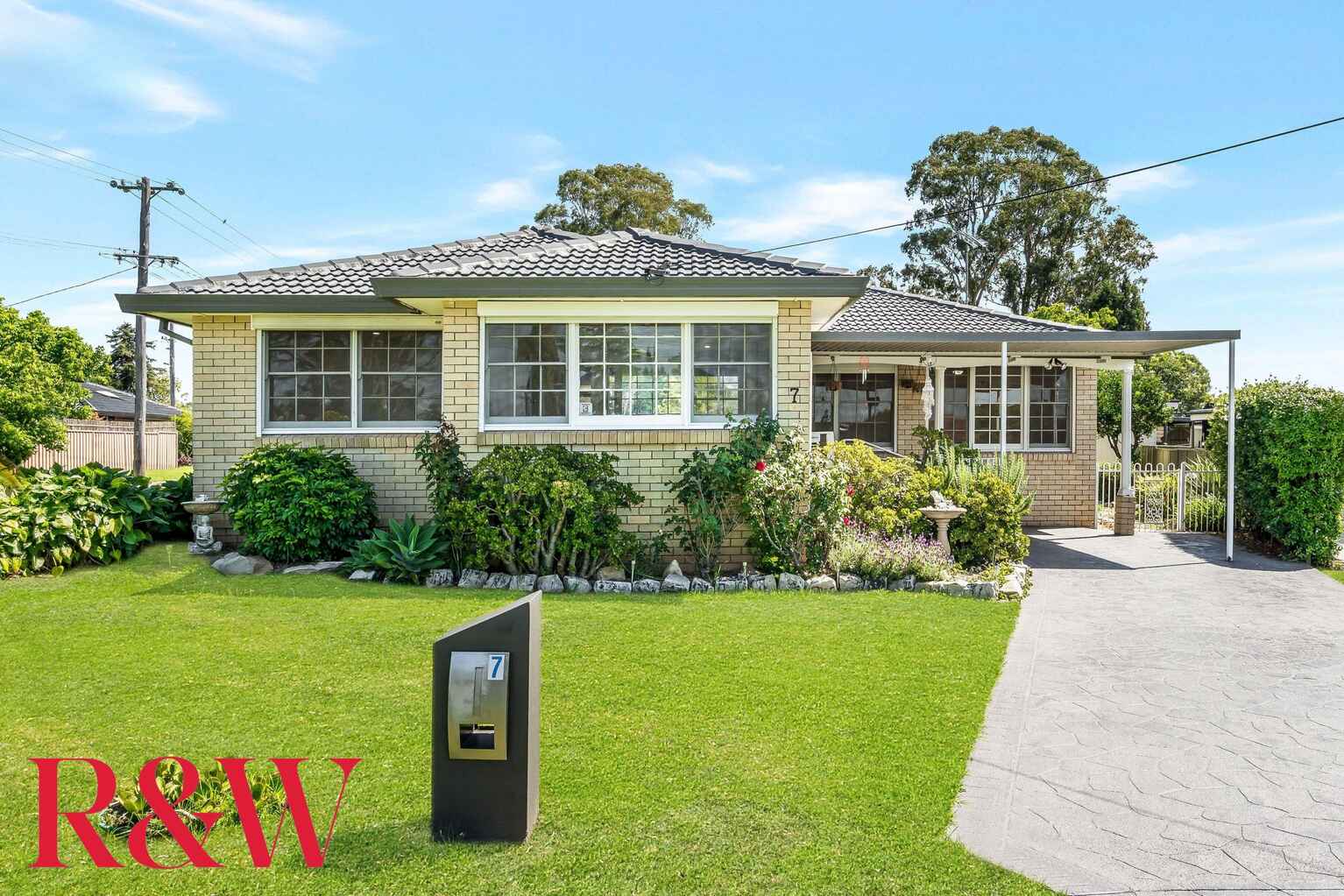 7 Hobart Avenue Campbelltown 7 Hobart Avenue Campbelltown