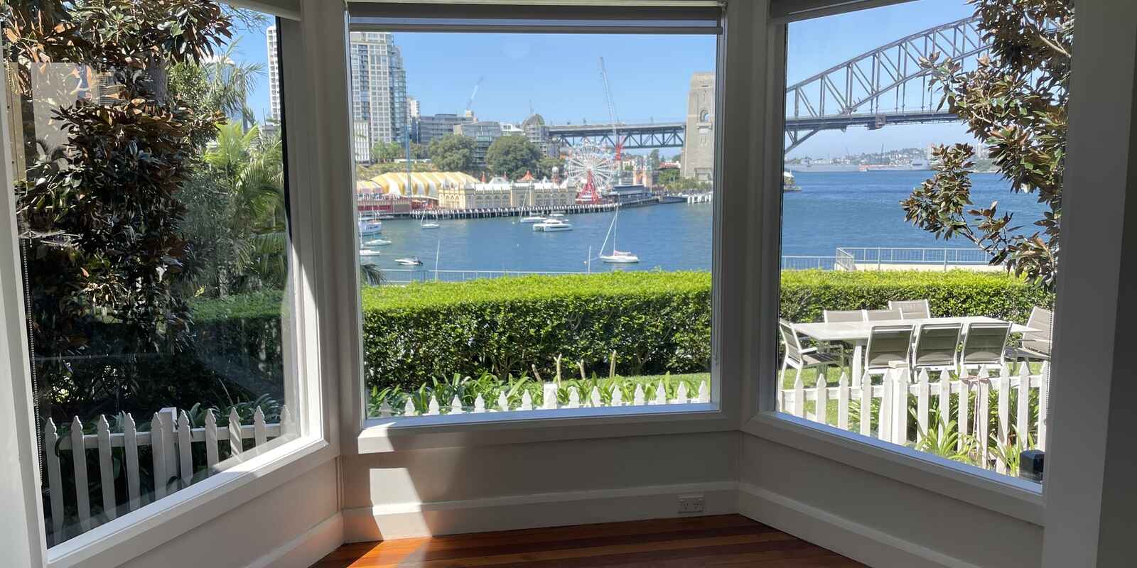 3/15 East Crescent Street McMahons Point