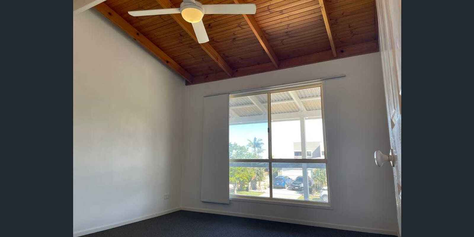 8 Marakari Crescent Mount Coolum