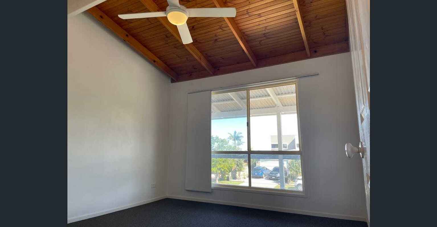8 Marakari Crescent Mount Coolum
