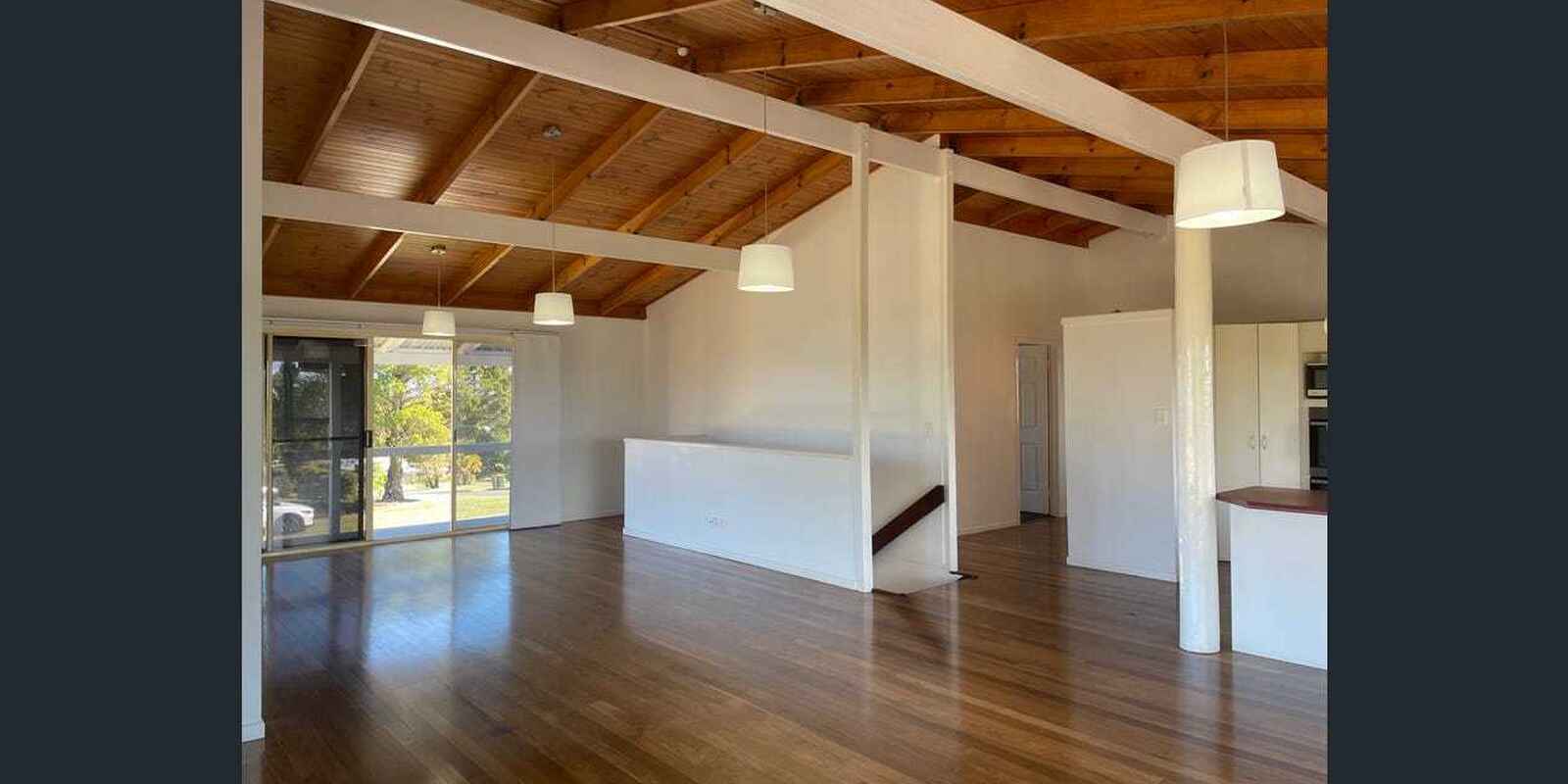 8 Marakari Crescent Mount Coolum