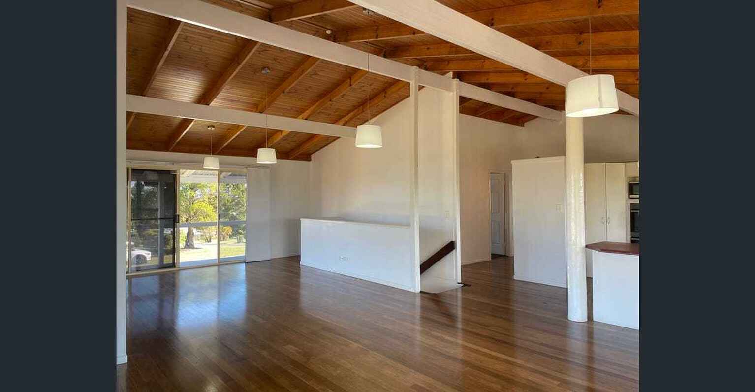 8 Marakari Crescent Mount Coolum