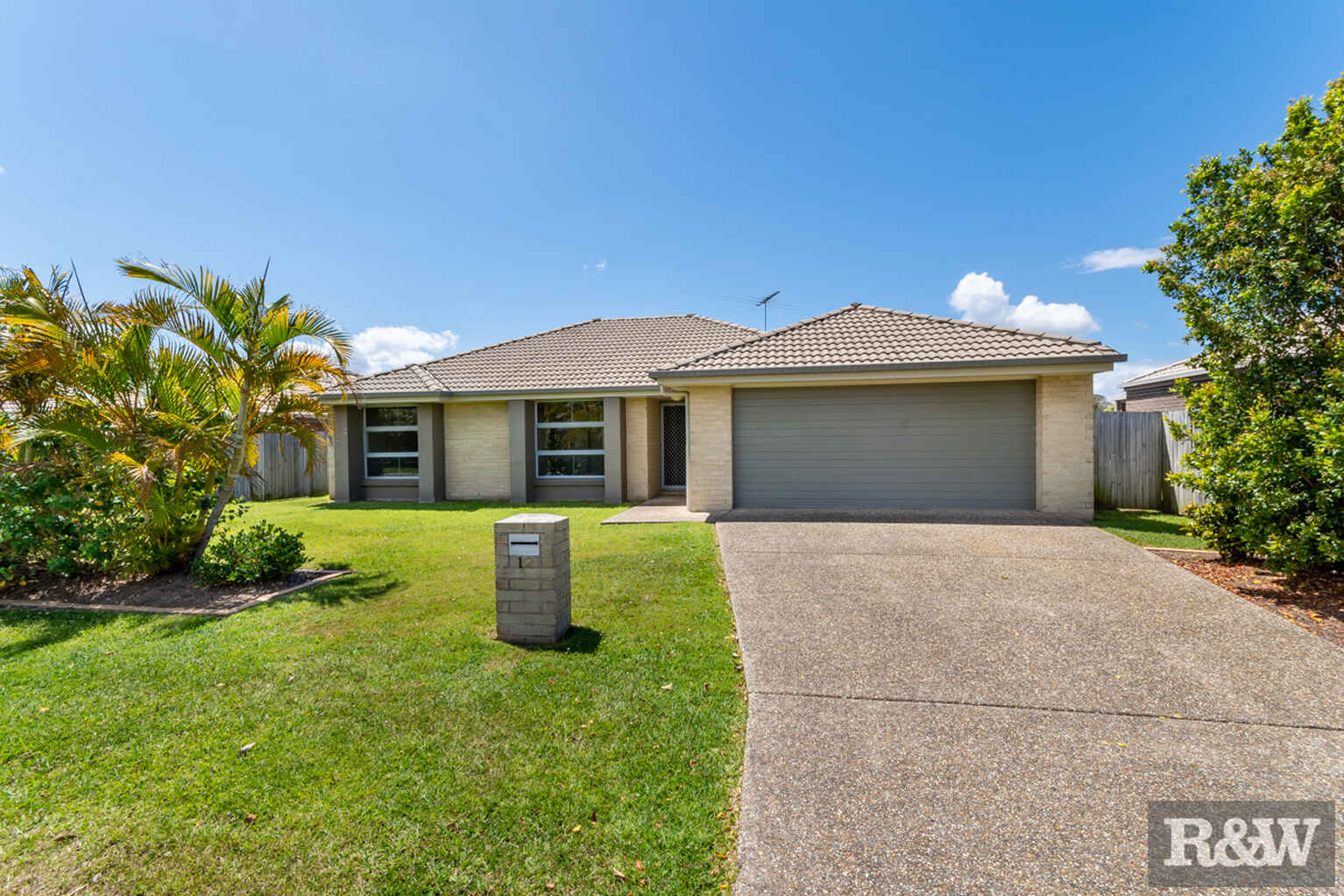 12 Rivulet Place Bellmere 12 Rivulet Place Bellmere