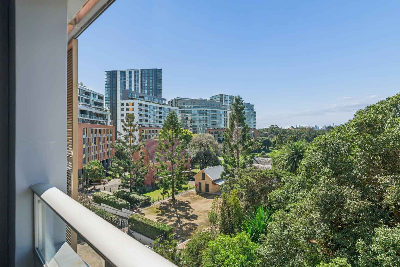 506/2 Brodie Spark Drive Wolli Creek