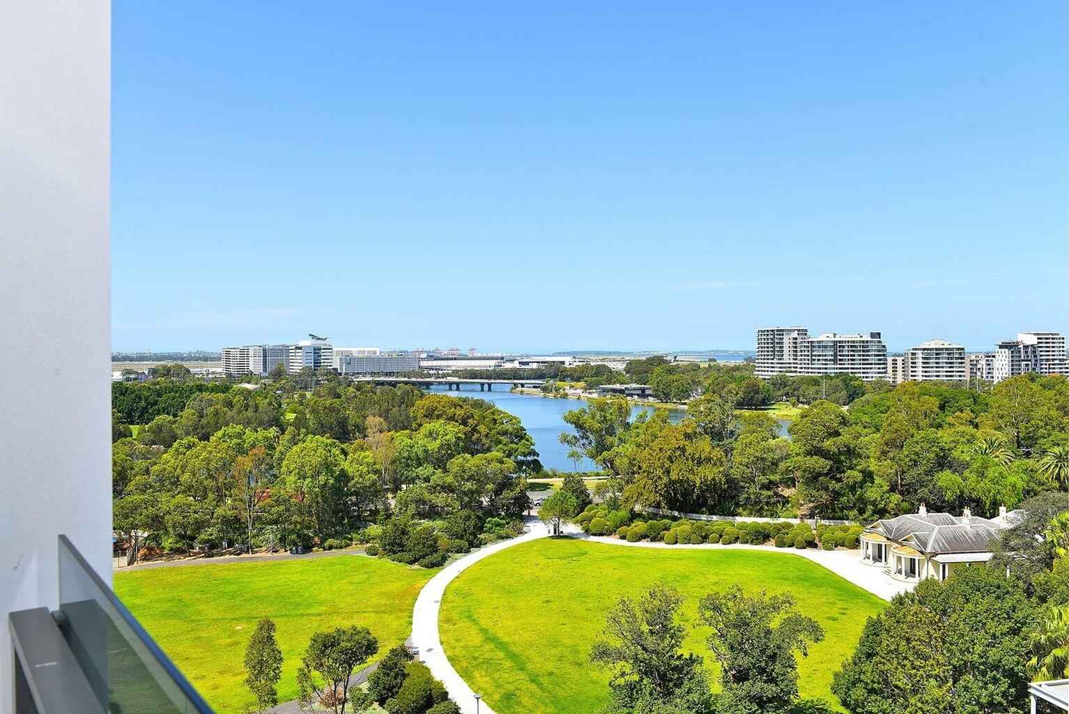 906/16 Brodie Spark Drive Wolli Creek 906/16 Brodie Spark Drive Wolli Creek