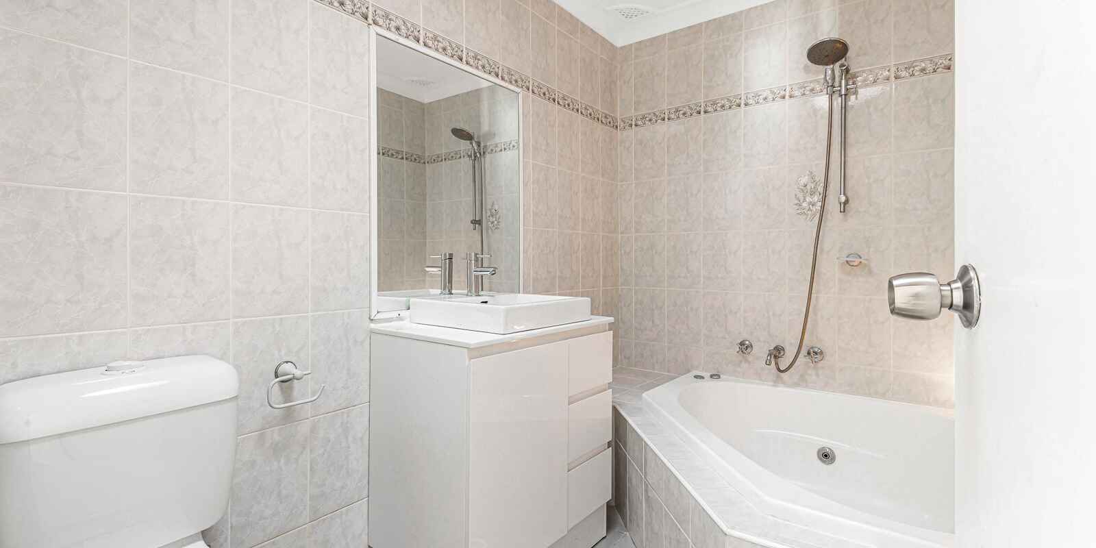 19 Rotorua Road St Clair 19 Rotorua Road St Clair