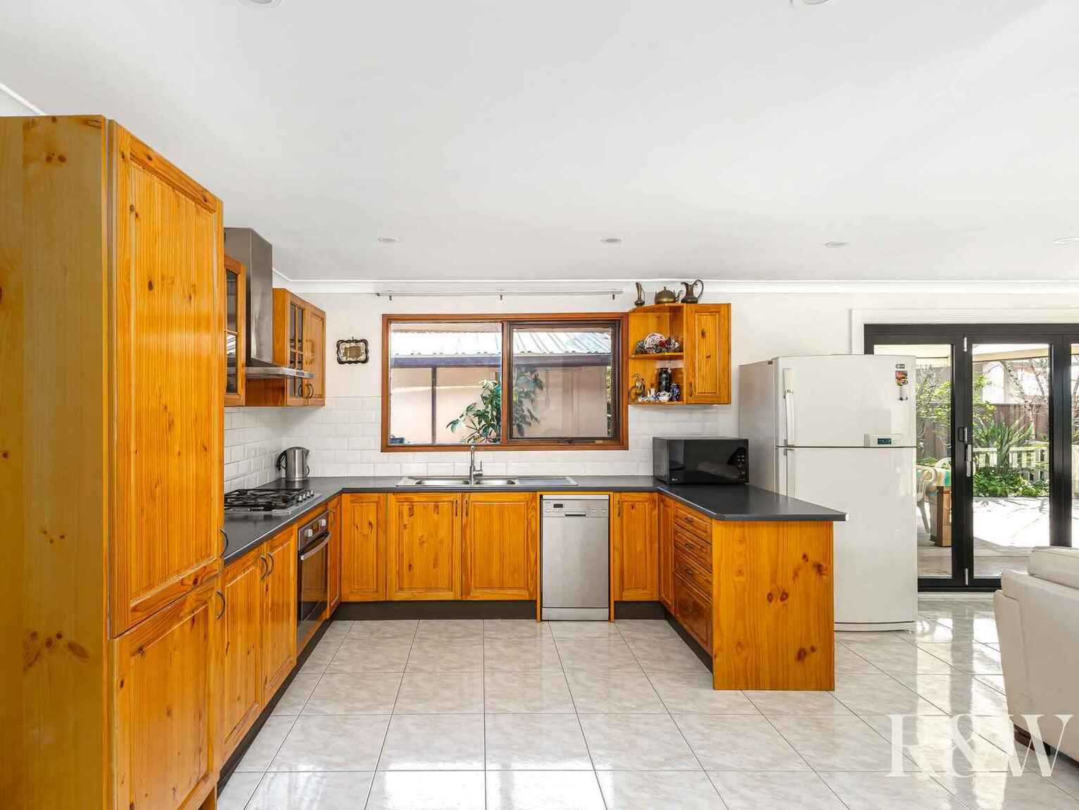 19 Rotorua Road St Clair 19 Rotorua Road St Clair