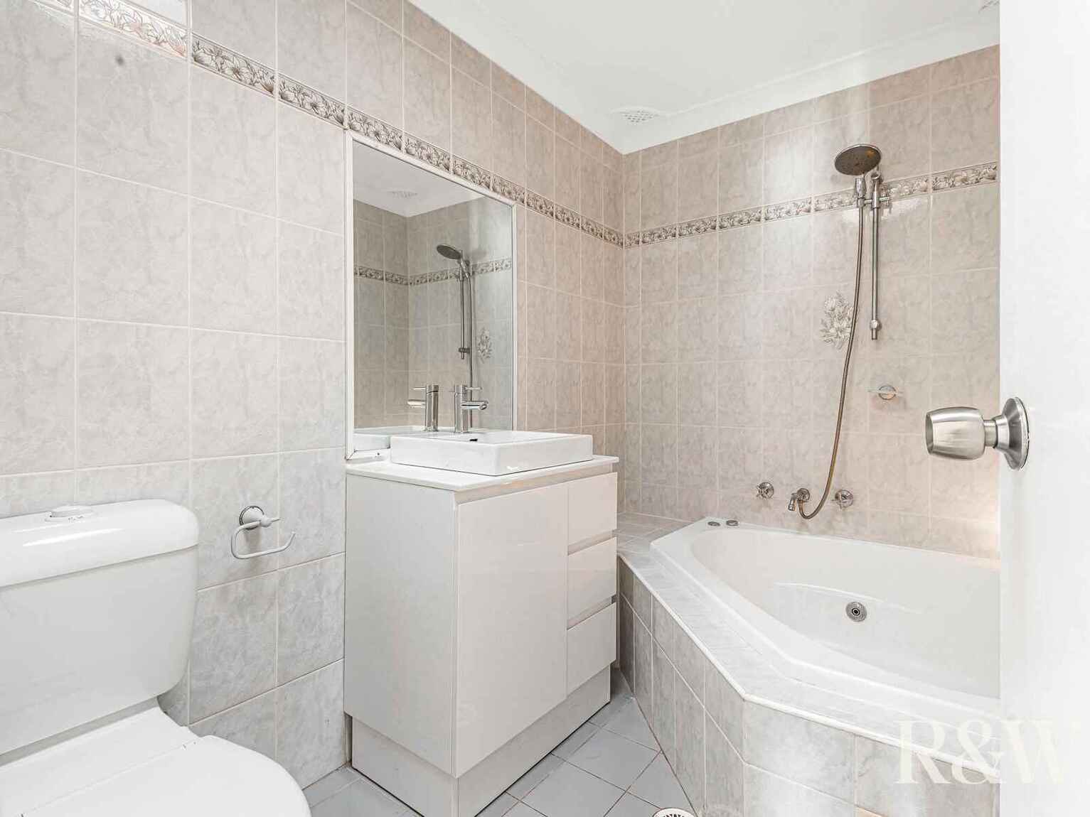 19 Rotorua Road St Clair 19 Rotorua Road St Clair