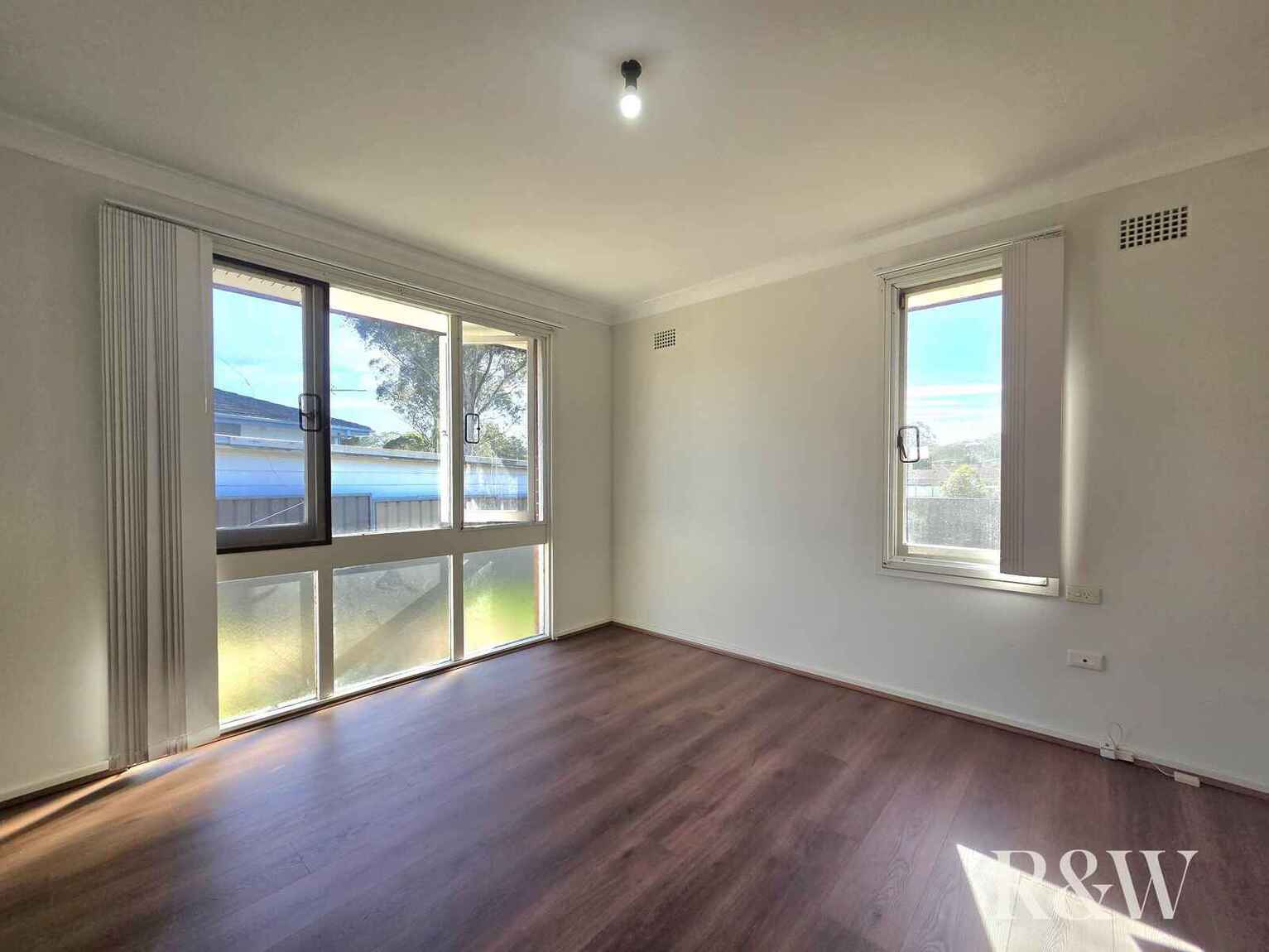 90 Captain Cook Drive Willmot
