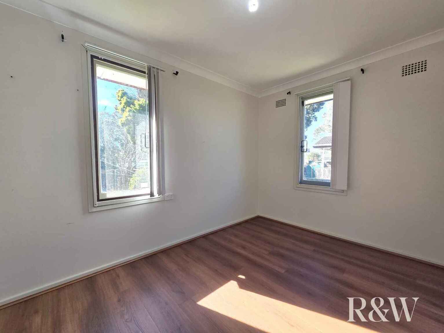 90 Captain Cook Drive Willmot