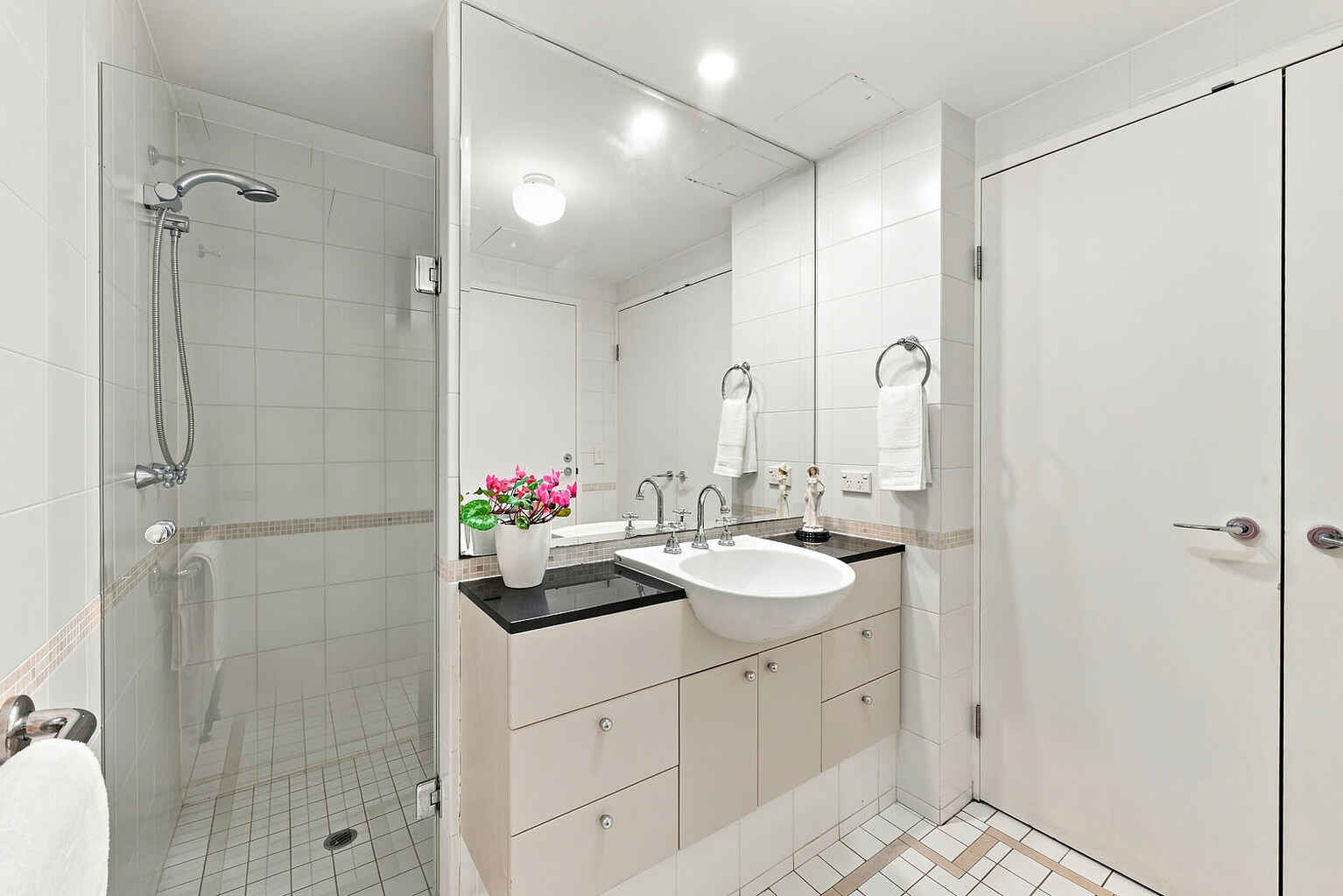 703/1a Tusculum Street Potts Point 703/1a Tusculum Street Potts Point