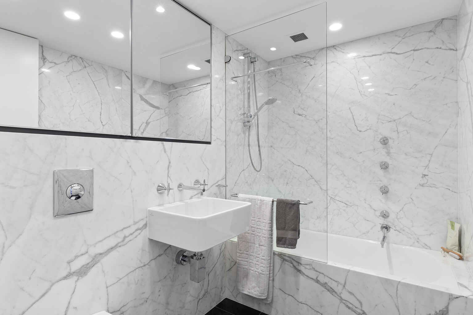 706/50 Macleay Street Potts Point 706/50 Macleay Street Potts Point