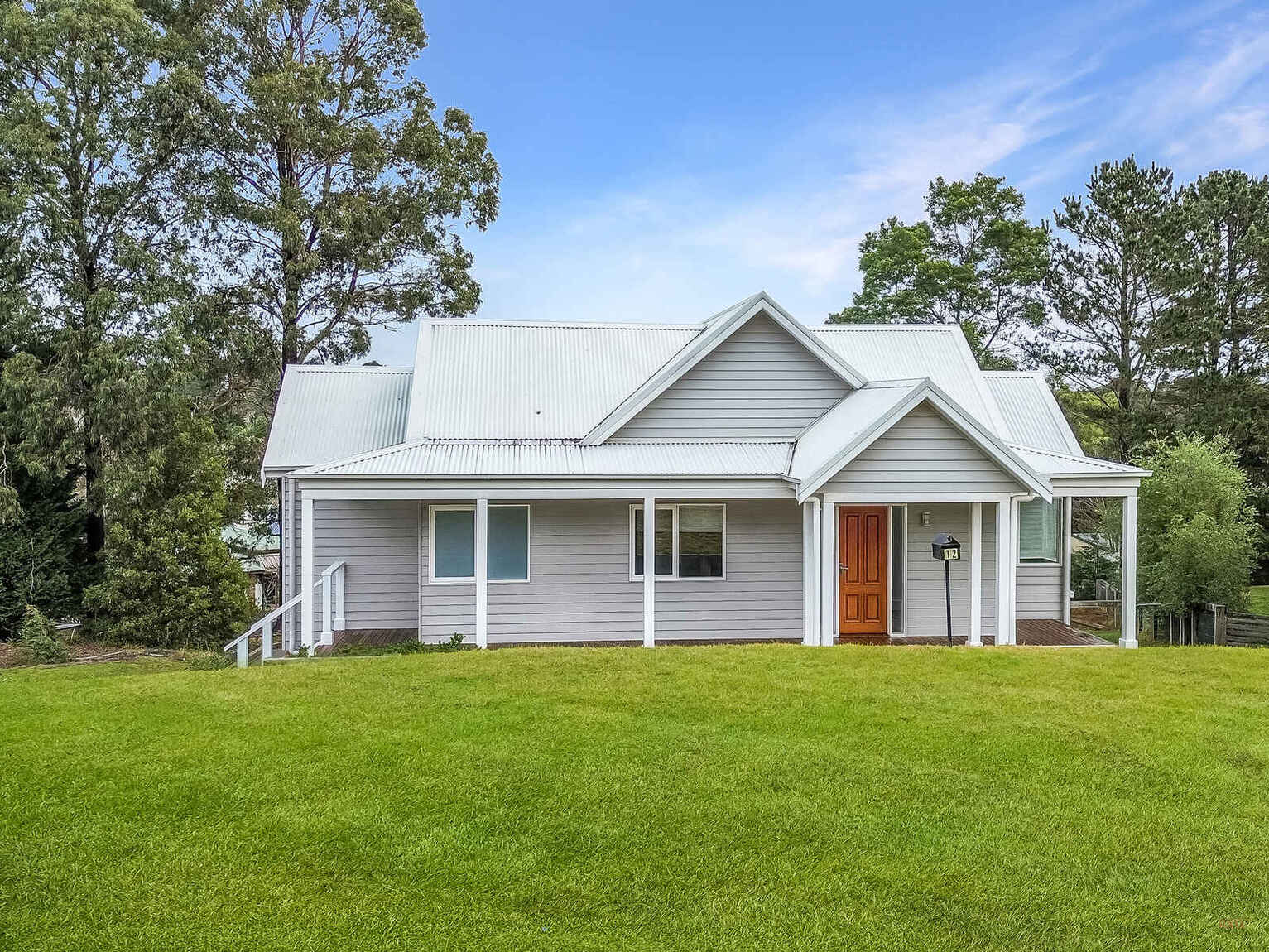 12 Rochester Drive Bundanoon