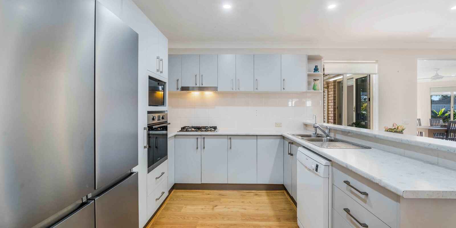 5 Glendevie Street West Hoxton 5 Glendevie Street West Hoxton