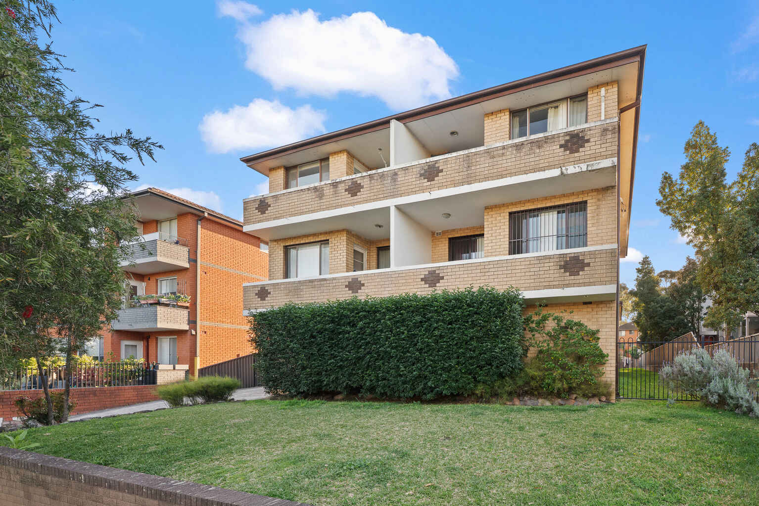 11/22 Terrace Road Dulwich Hill