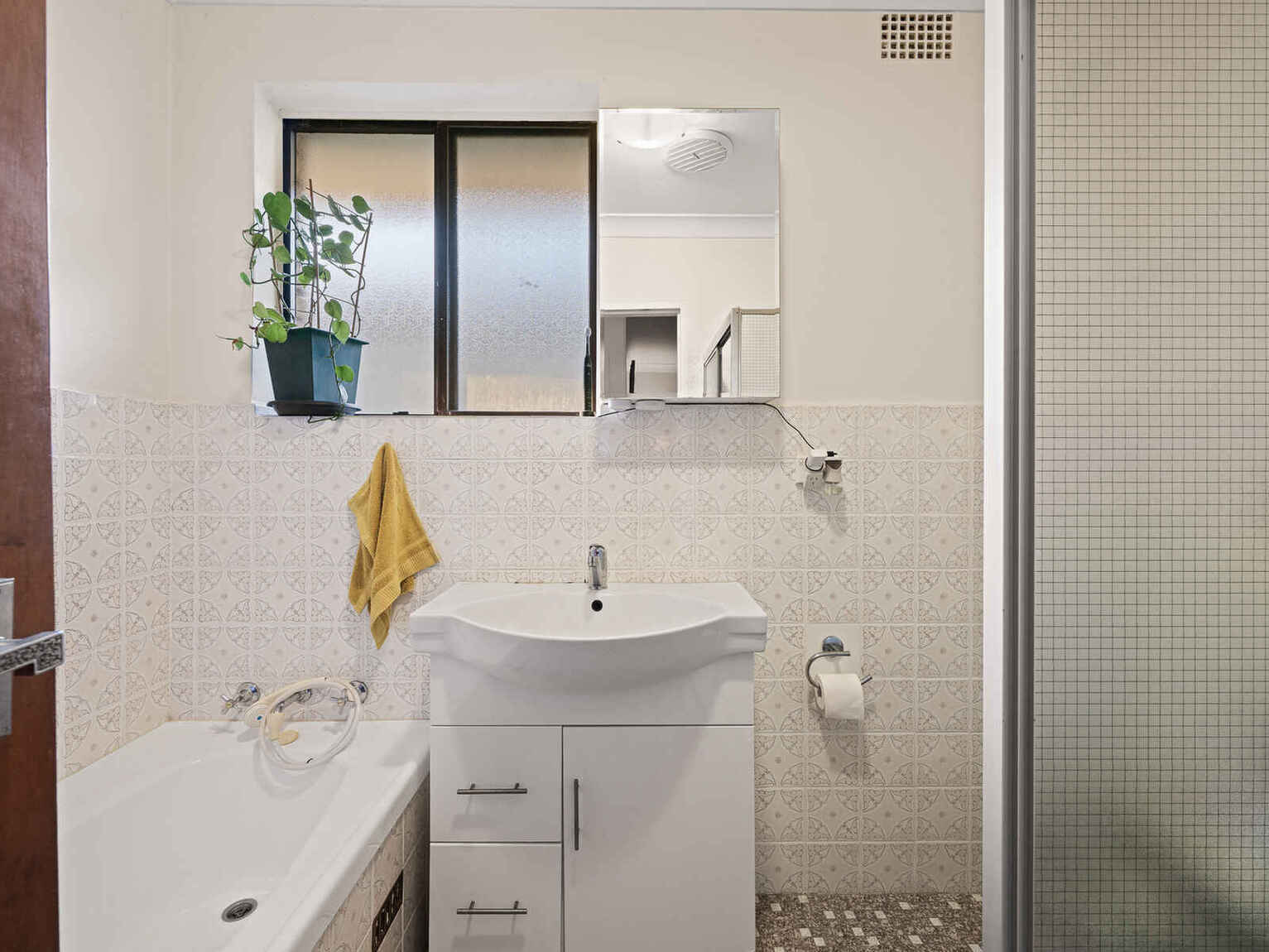 11/22 Terrace Road Dulwich Hill