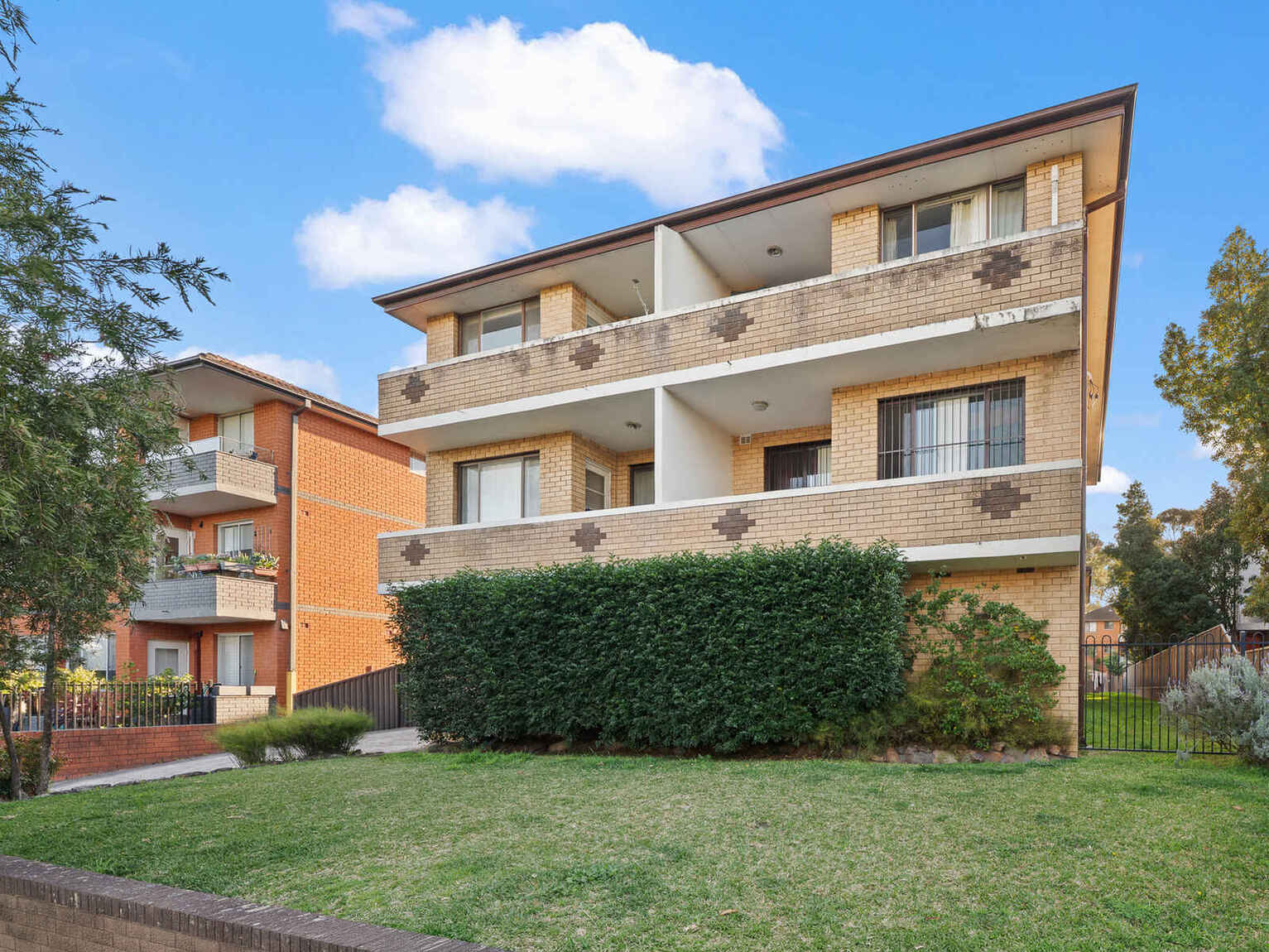11/22 Terrace Road Dulwich Hill